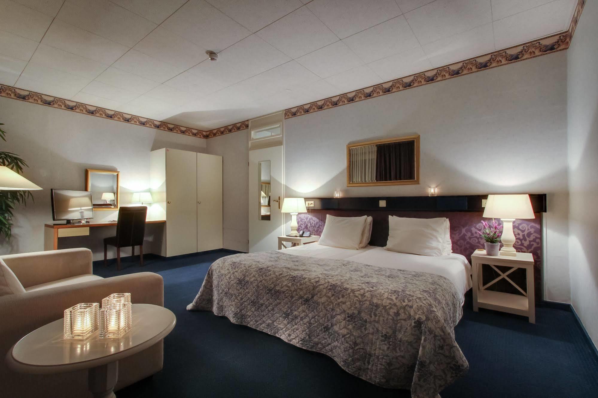 Hotel Restaurant Stad Munster فينترزفايك المظهر الخارجي الصورة A room at the hotel